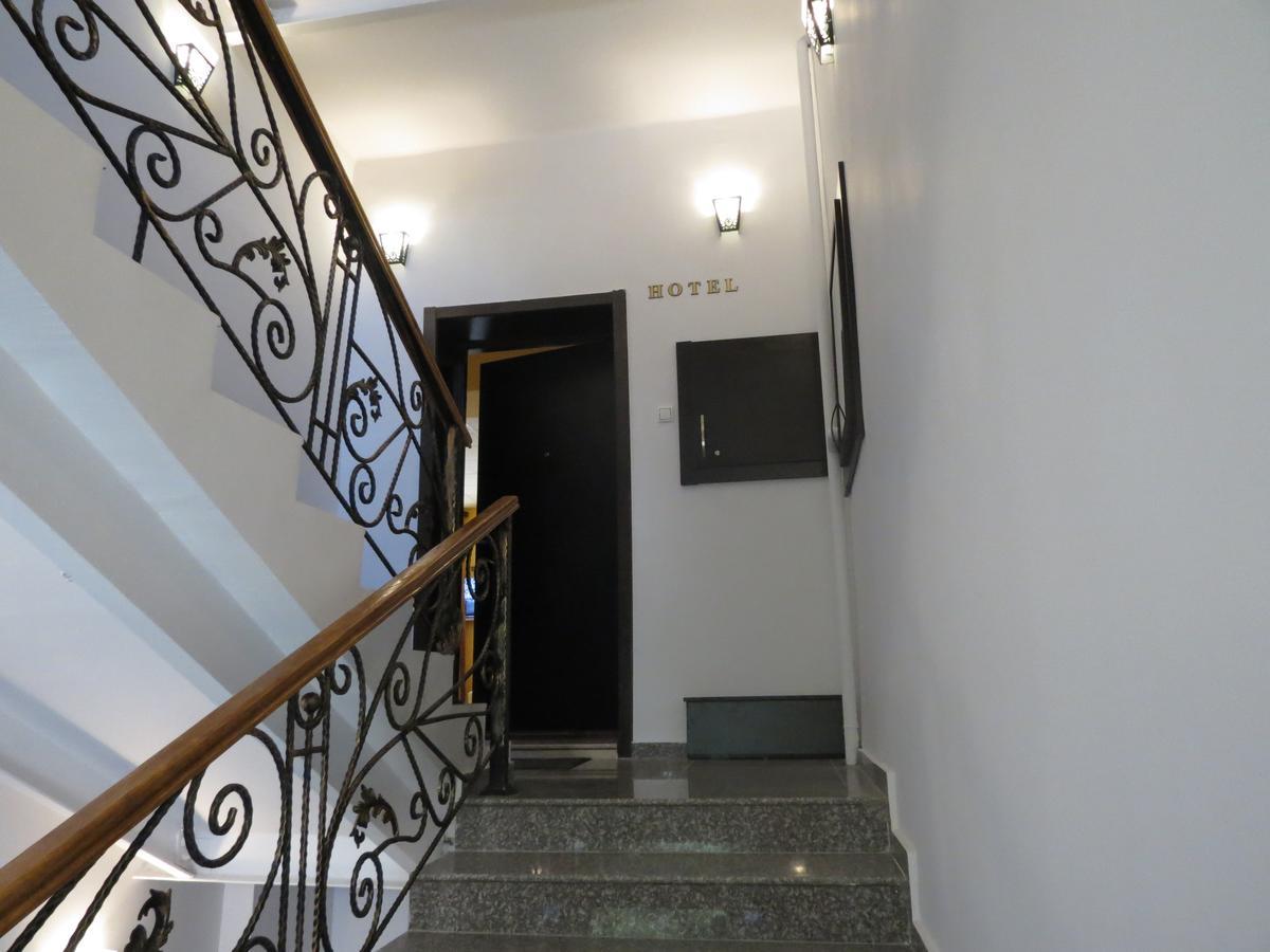 Your Home Hotel Tbilisi Exterior photo